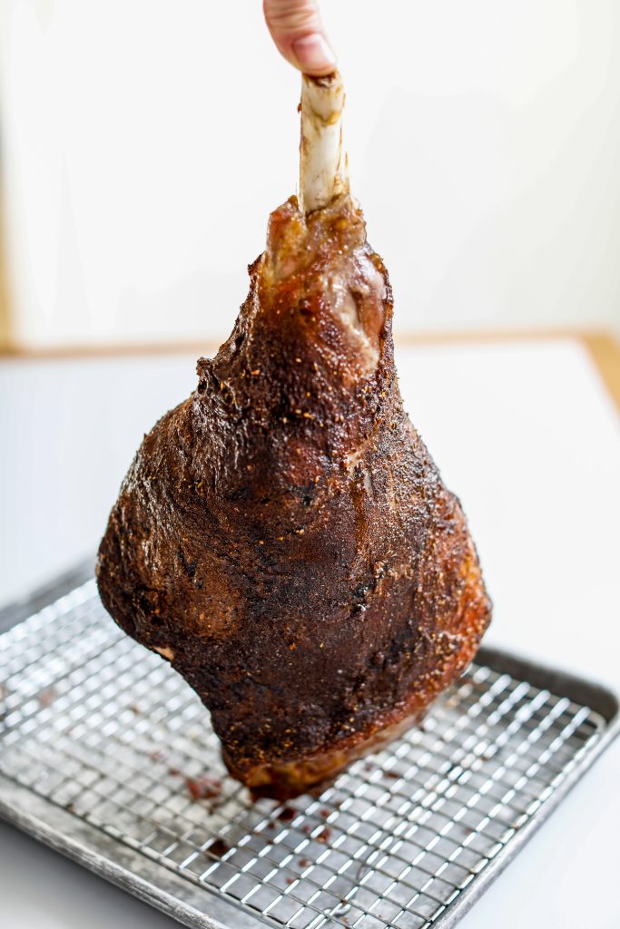 Helstegt-lammekoelle-med-spidskommen-og-roeget-paprika